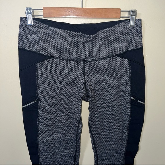 Athleta Gray Leggings with Comfort and Style - Picture 2 of 4